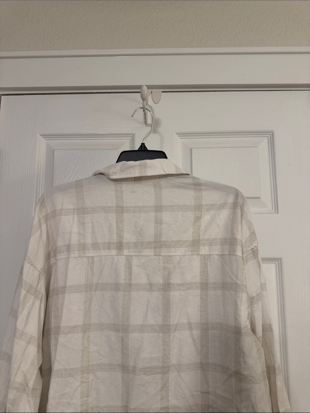 HoneyCloth Relaxed White and Beige 100% Cotton Plaid Button-Down Shirt - Women - Picture 11 of 11